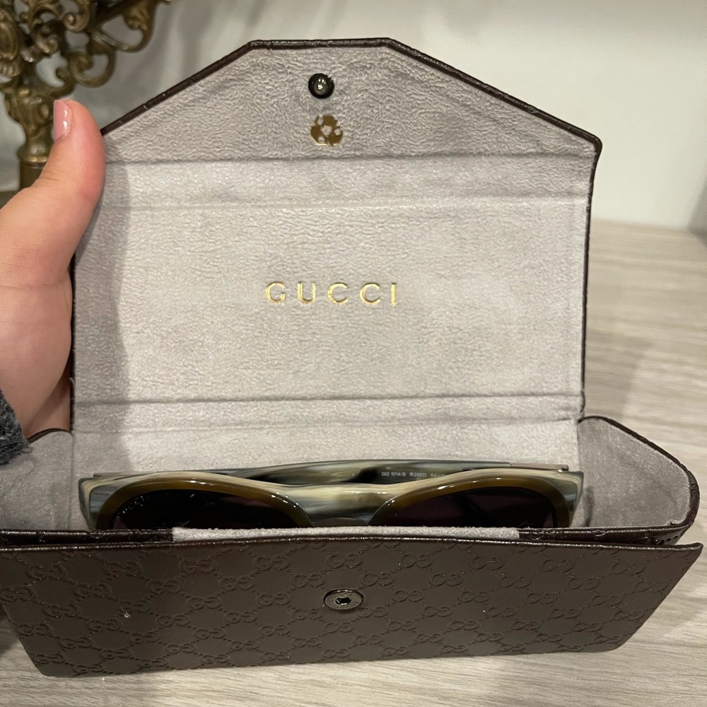 Gucci Olive Round Sunglasses - Picture 9 of 9